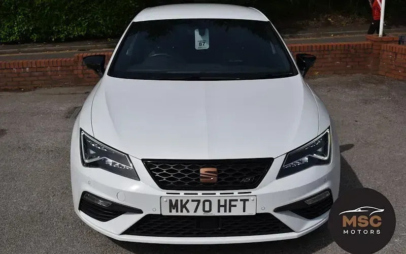 Used Seat Leon CUPRA 290 HP (213 kW) 2020 White Hatchback