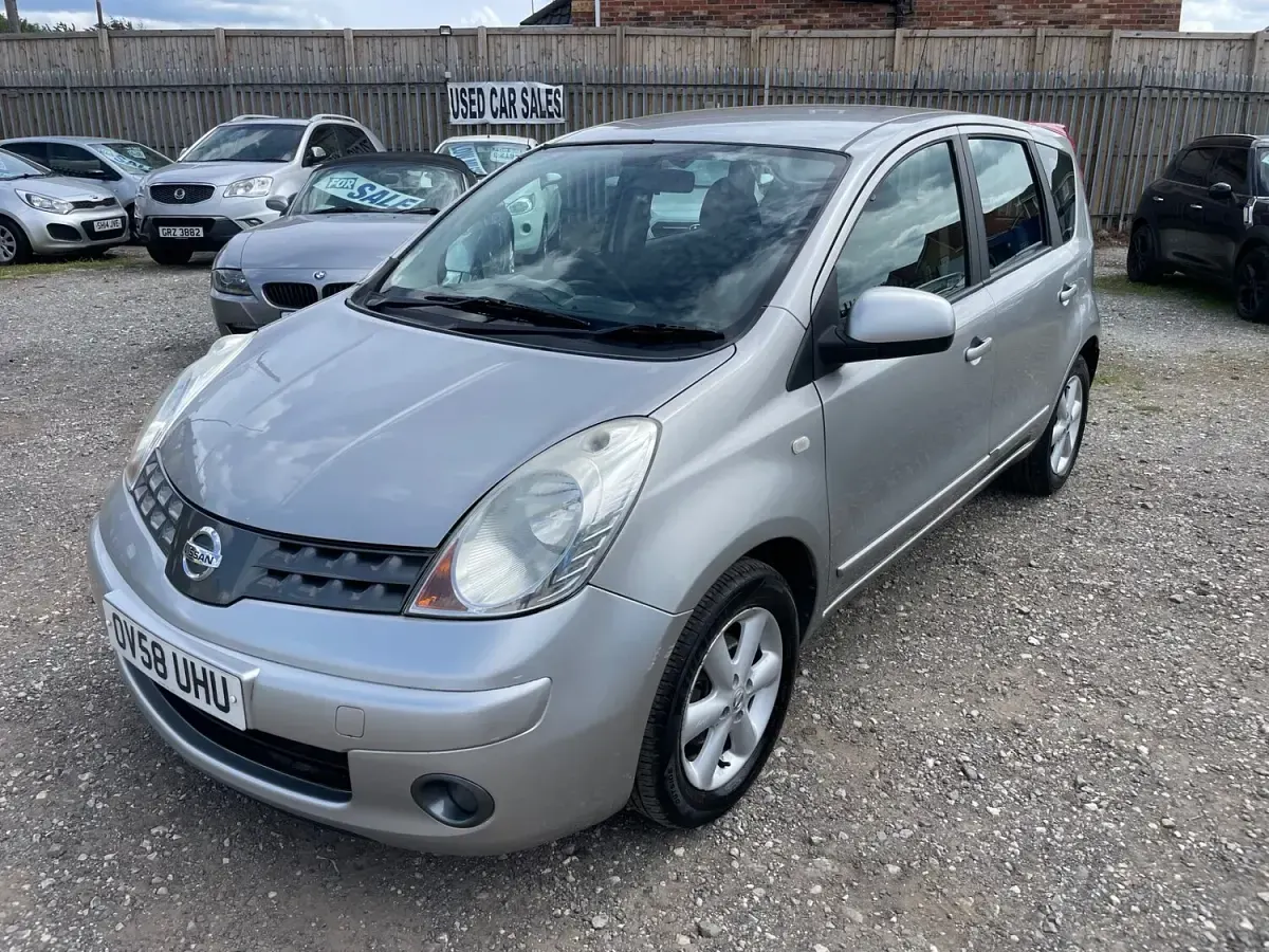 Used Nissan Note Acenta 86 HP (63 kW) 2008 Silver Hatchback