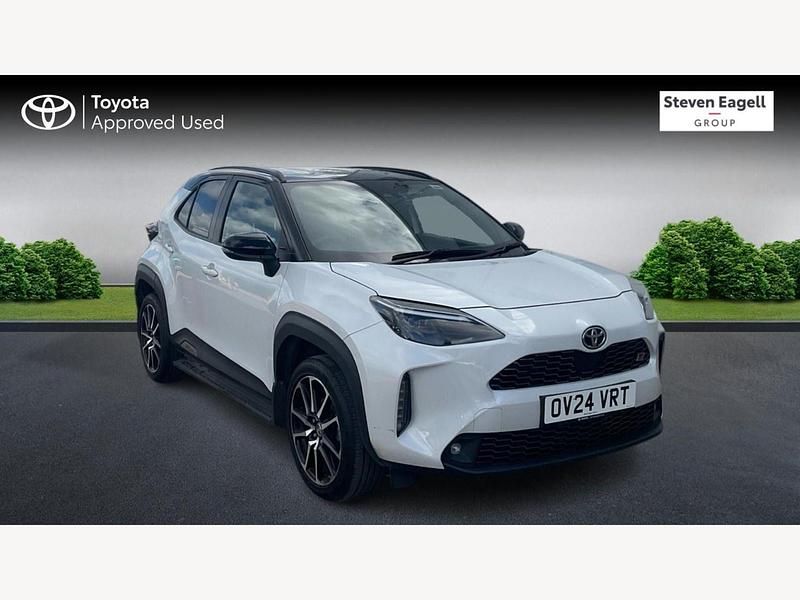 Used Toyota Yaris Hybrid Sport 2024 White/black Hatchback