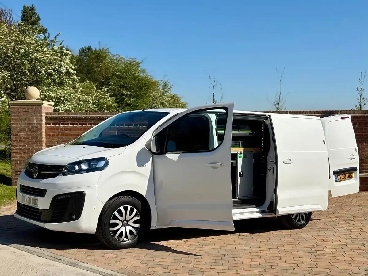 Used Vauxhall Vivaro Sportive 100 HP (73 kW) 2020 White MPV