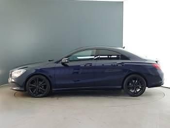 Used Mercedes CLA180 122 HP (89 kW) 2017 Blue Sedan