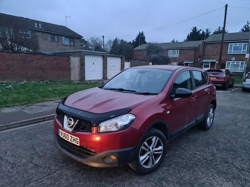 Used Nissan Qashqai Acenta 2010 Red SUV