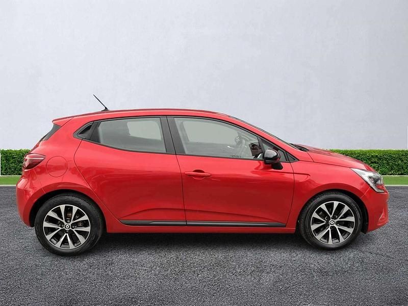 Used Renault Clio V Evolution 90 HP (66 kW) 2023 Red  Hatchback