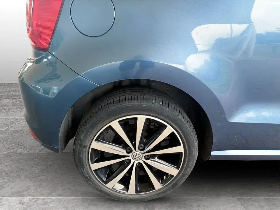 Used VW Polo SE 60 HP (44 kW) 2014 Blue Hatchback