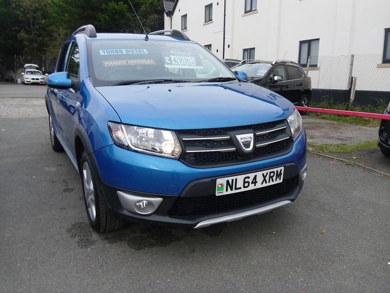 Blue Used 2014 Dacia Sandero Lauréate Hatchback | £4,995 (A bit pricey) - Image 1/4