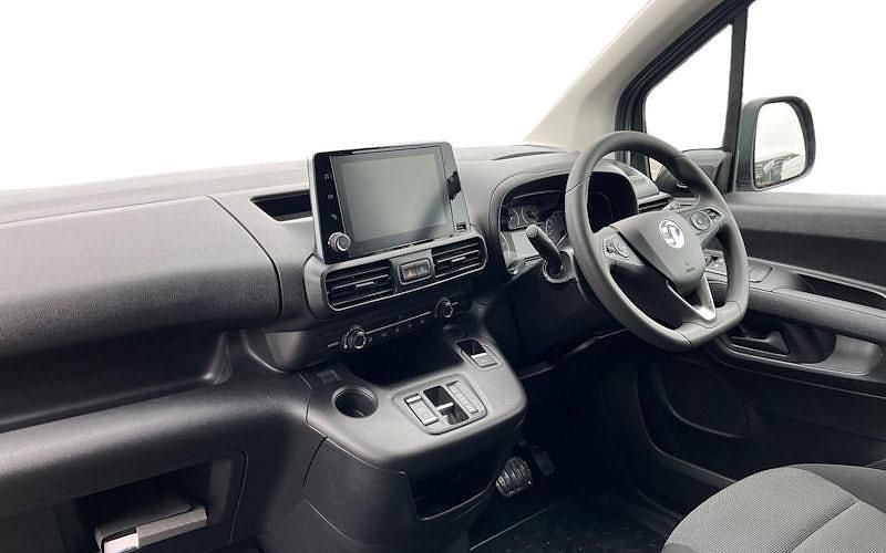 Used Vauxhall Combo Sportive 100 kW (136 HP) 2022 MPV