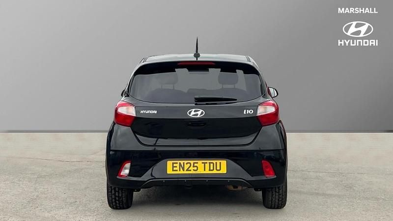 Used Hyundai i10 Premium 79 HP (58 kW) 2025 Black Hatchback