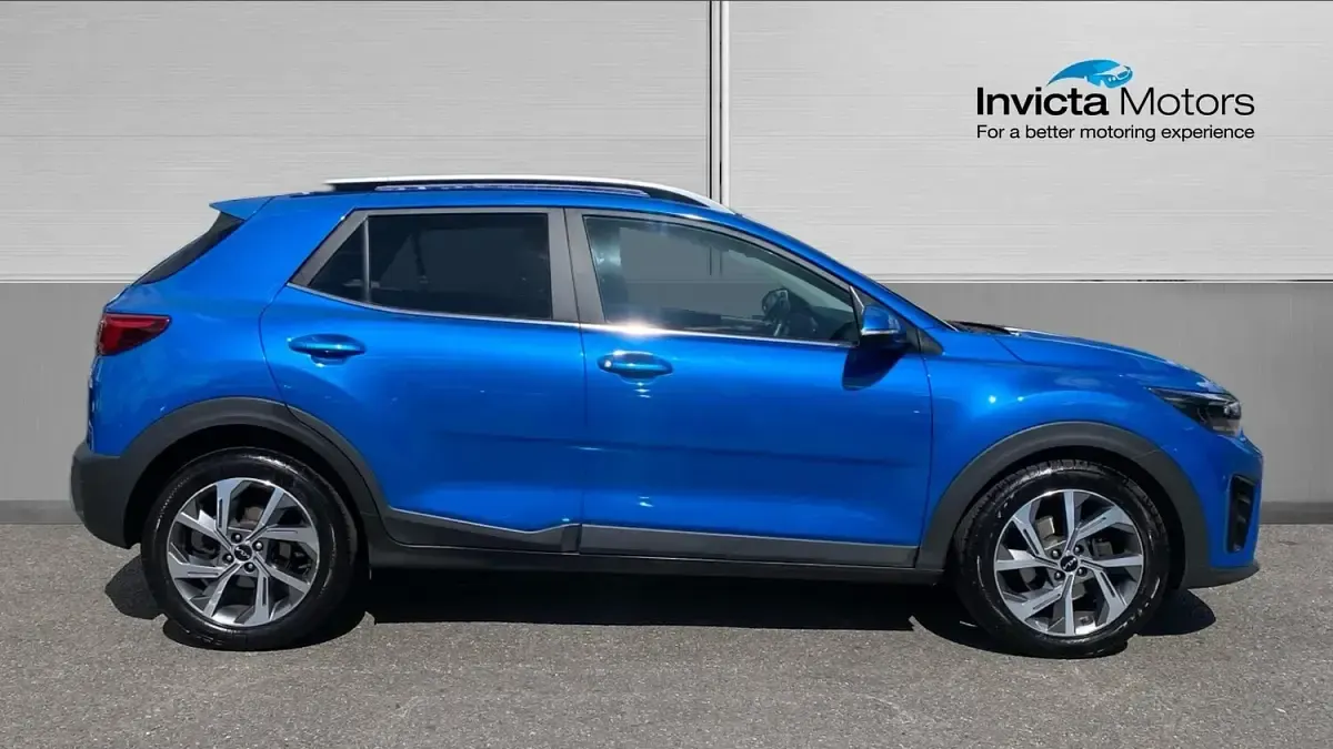 Used Kia Stonic GT-Line 99 HP (72 kW) 2023 Blue SUV