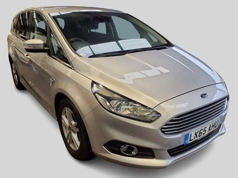 Used Ford S-MAX Titanium 180 HP (132 kW) 2015 Silver MPV