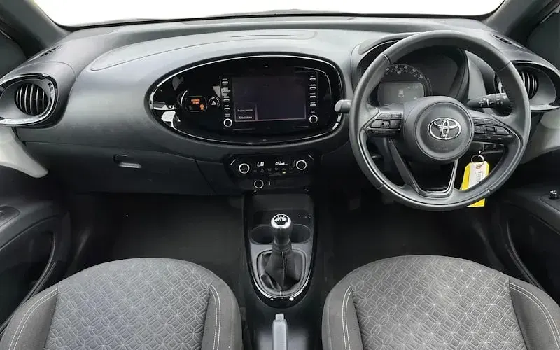 Used Toyota Aygo X 72 HP (52 kW) 2025 SUV