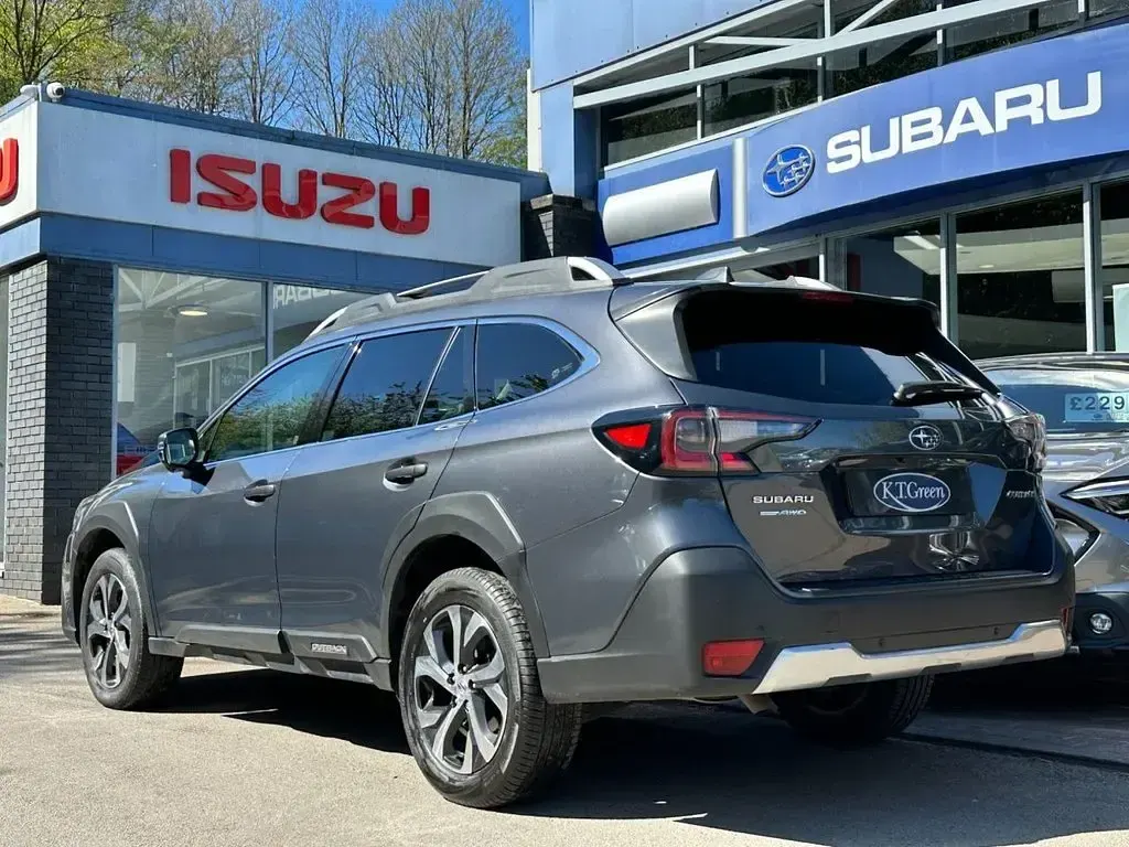 Used Subaru Outback 169 HP (124 kW) 2022 Grey Estate