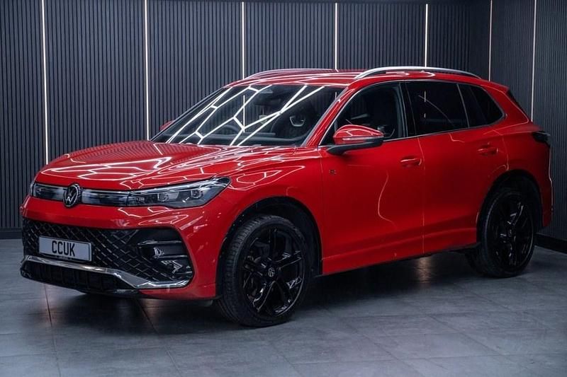 Used VW Tiguan R-line 150 HP (110 kW) 2024 Red SUV