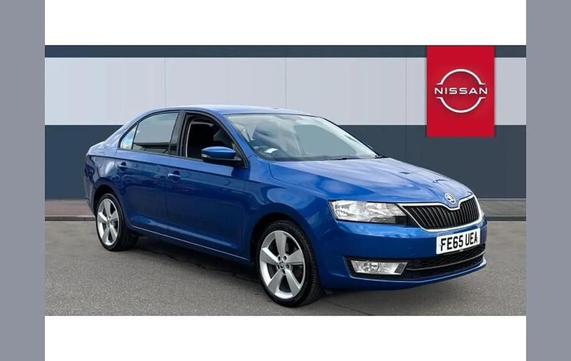 Blue Used 2015 Skoda Rapid SE L Hatchback | £6,599 (Fair price) - Image 1/4