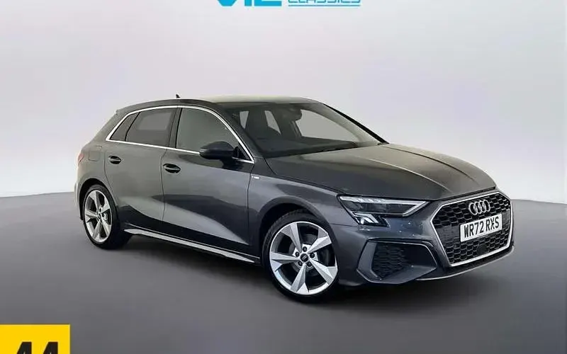 Begagnad Audi A3 Sportback S-Line 150 HK (110 kW) 2024 Halvkombi