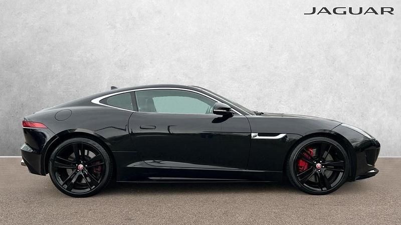 Used Jaguar F-Type Supercharged 550 HP (404 kW) 2016 Black Coupe
