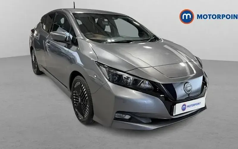 Used Nissan Leaf N-Connecta 110 kW (150 HP) 2025 Hatchback