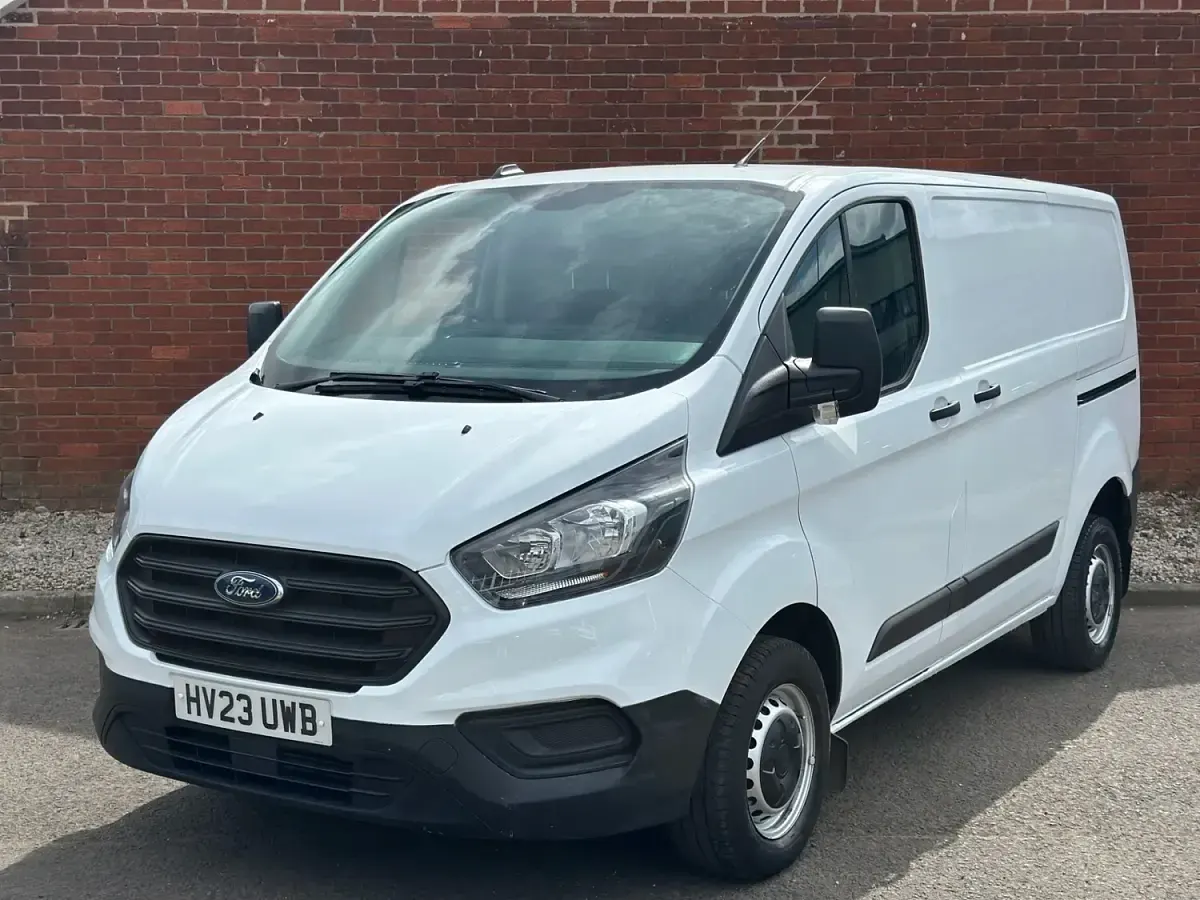 Used Ford Transit Custom 105 HP (77 kW) 2023 White Van