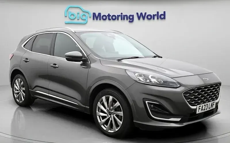 Używany Ford Kuga Vignale 190 KM (139 kW) 2023 SUV