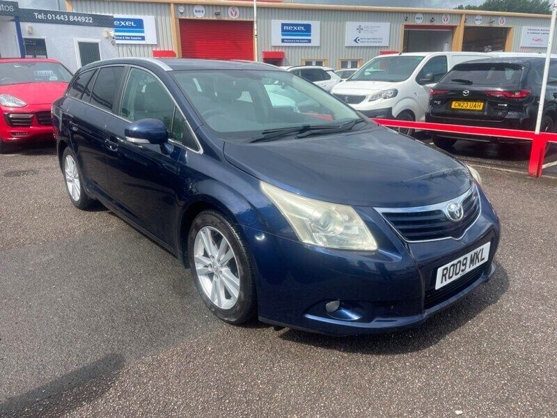 Blue Used 2009 Toyota Avensis T4 Estate | £3,991 (Fair price) - Image 1/4