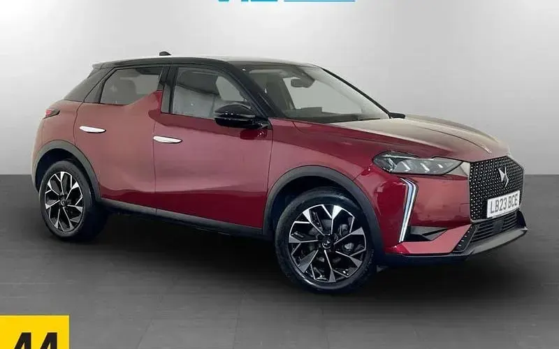 Usado DS Automobiles DS3 Crossback Rivoli 131 HP (96 kW) 2023 SUV