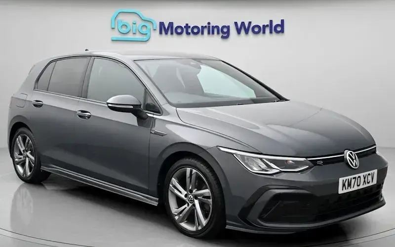 Used VW Golf VII R-line 150 HP (110 kW) 2020 Hatchback