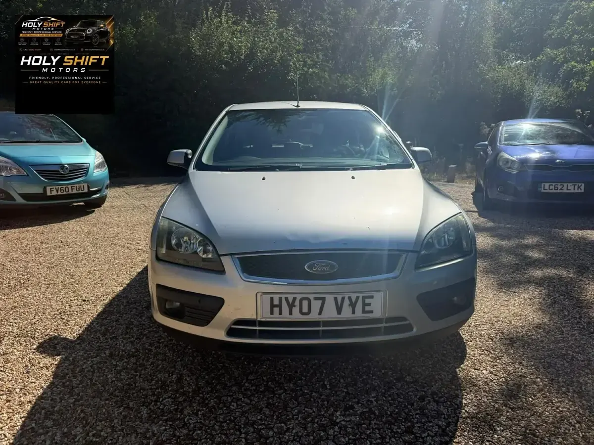 Used Ford Focus Zetec 115 HP (84 kW) 2007 Silver Hatchback