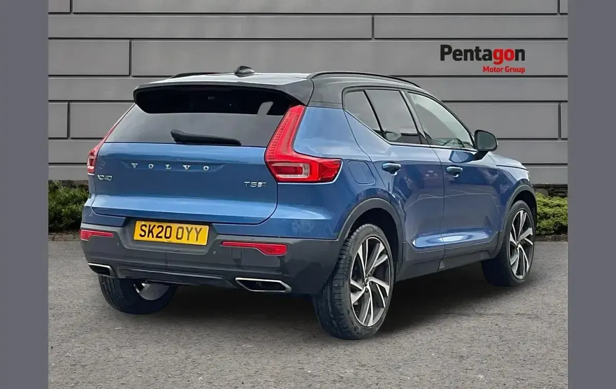 Used Volvo XC40 R-Design Pro 258 HP (189 kW) 2020 Blue SUV