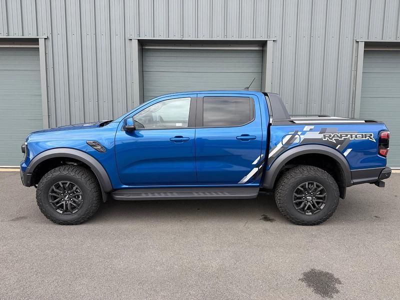 Used Ford Ranger Raptor 210 HP (154 kW) 2025 Blue Pickup