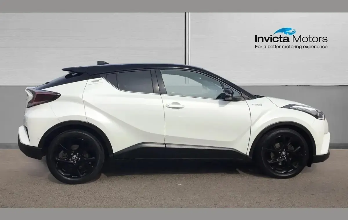 Used Toyota C-HR 122 HP (89 kW) 2018 White SUV