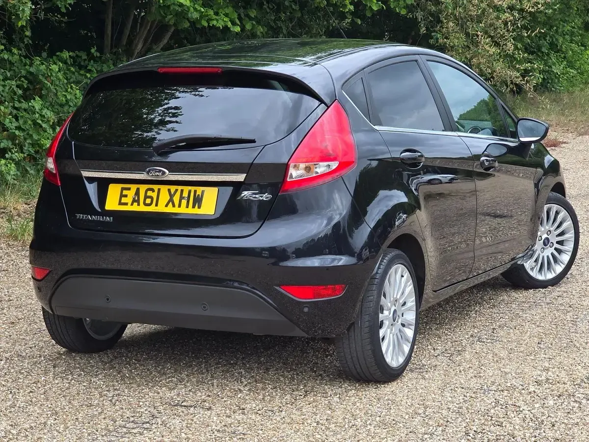 Used Ford Fiesta Titanium 96 HP (70 kW) 2011 Black Hatchback