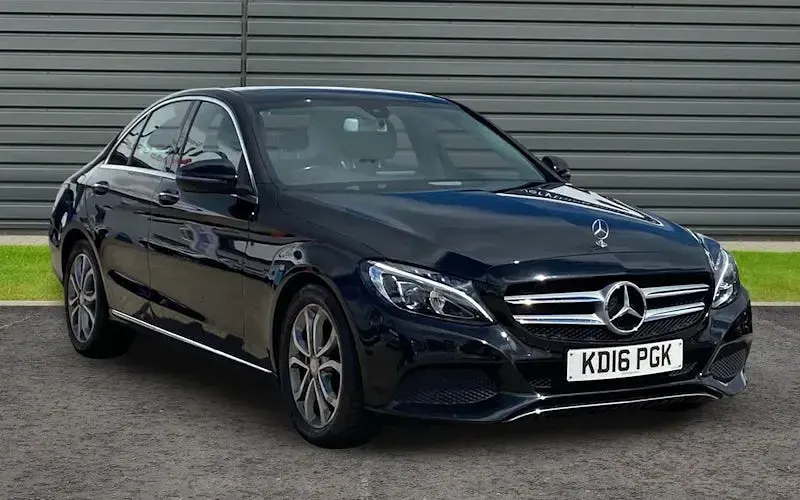 Used Mercedes C220 Premium 170 HP (125 kW) 2016 Sedan