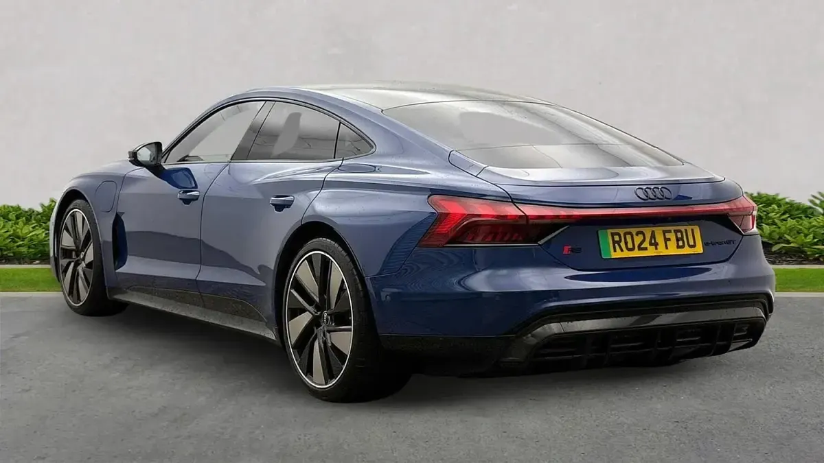 Used Audi RS e-tron GT Business 475 kW (646 HP) 2024 Blue Sedan