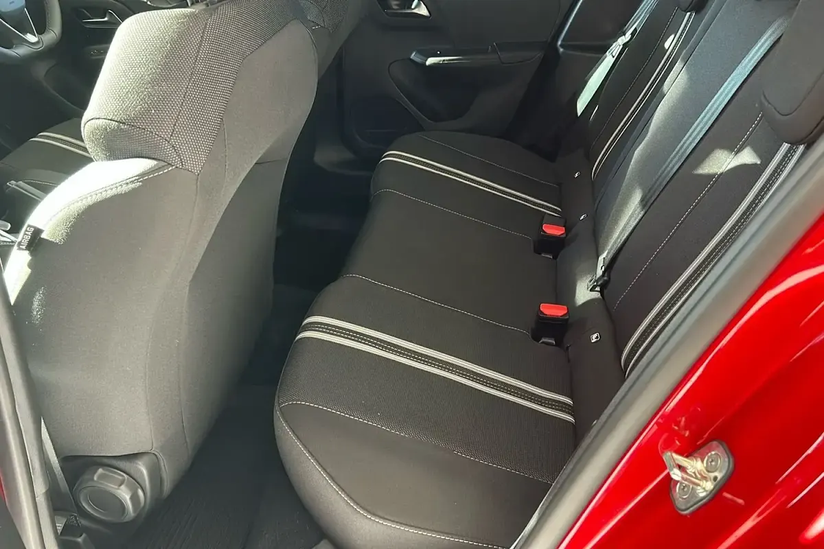 Used Vauxhall Corsa S 101 HP (74 kW) 2024 Red Hatchback