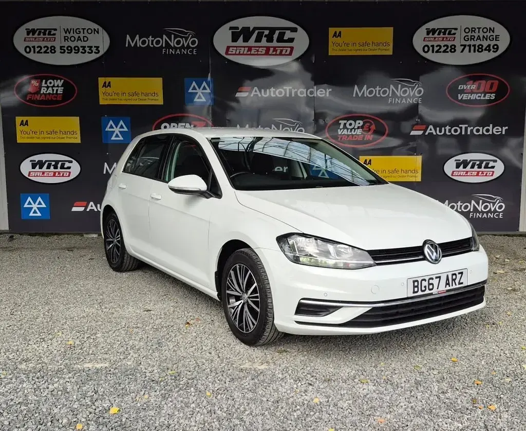 Used VW Golf VII SE 125 HP (91 kW) 2017 White Hatchback