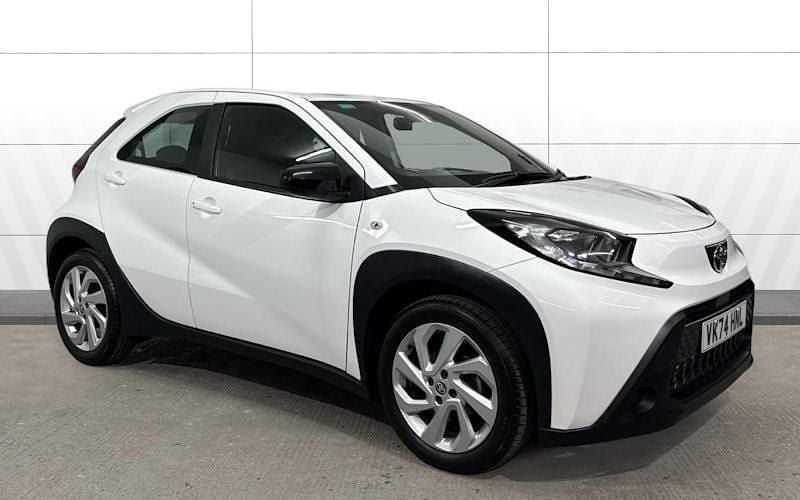 Second-hand Toyota Aygo X PURE 72 CP (52 kW) 2024 SUV