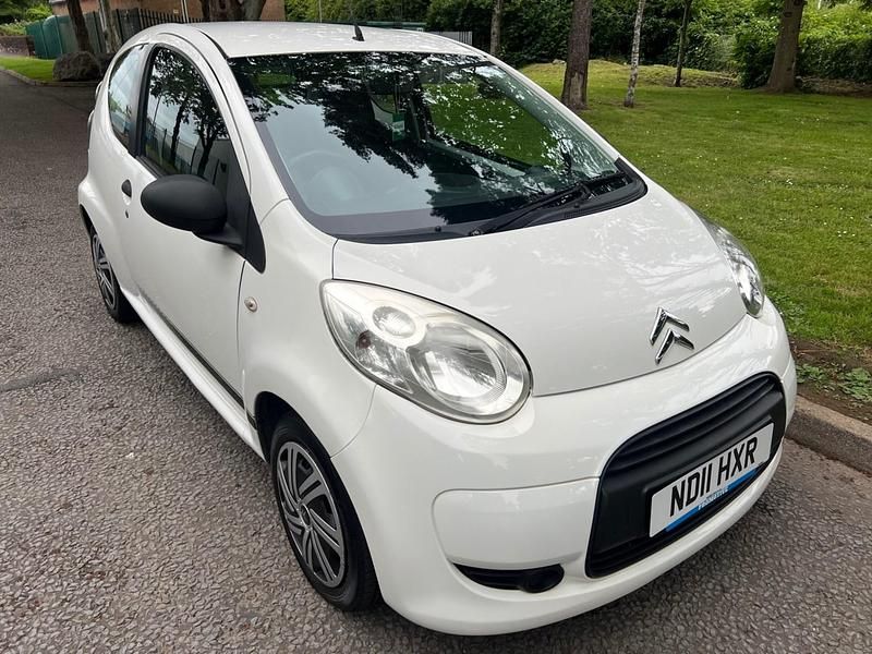 Used Citroën C1 VTR Sport 68 HP (50 kW) 2011 White Hatchback