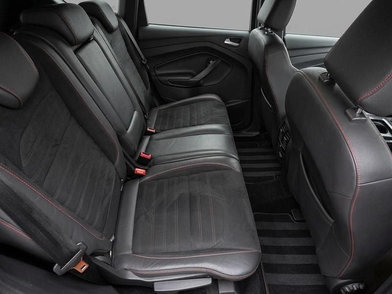 Used Ford Kuga ST-Line 150 HP (110 kW) 2019 Red SUV