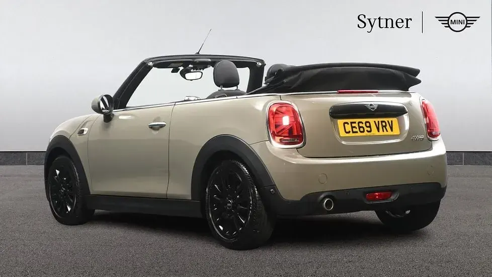 Used Mini Cooper Cabriolet Classic 134 HP (98 kW) 2019 Grey Cabriolet