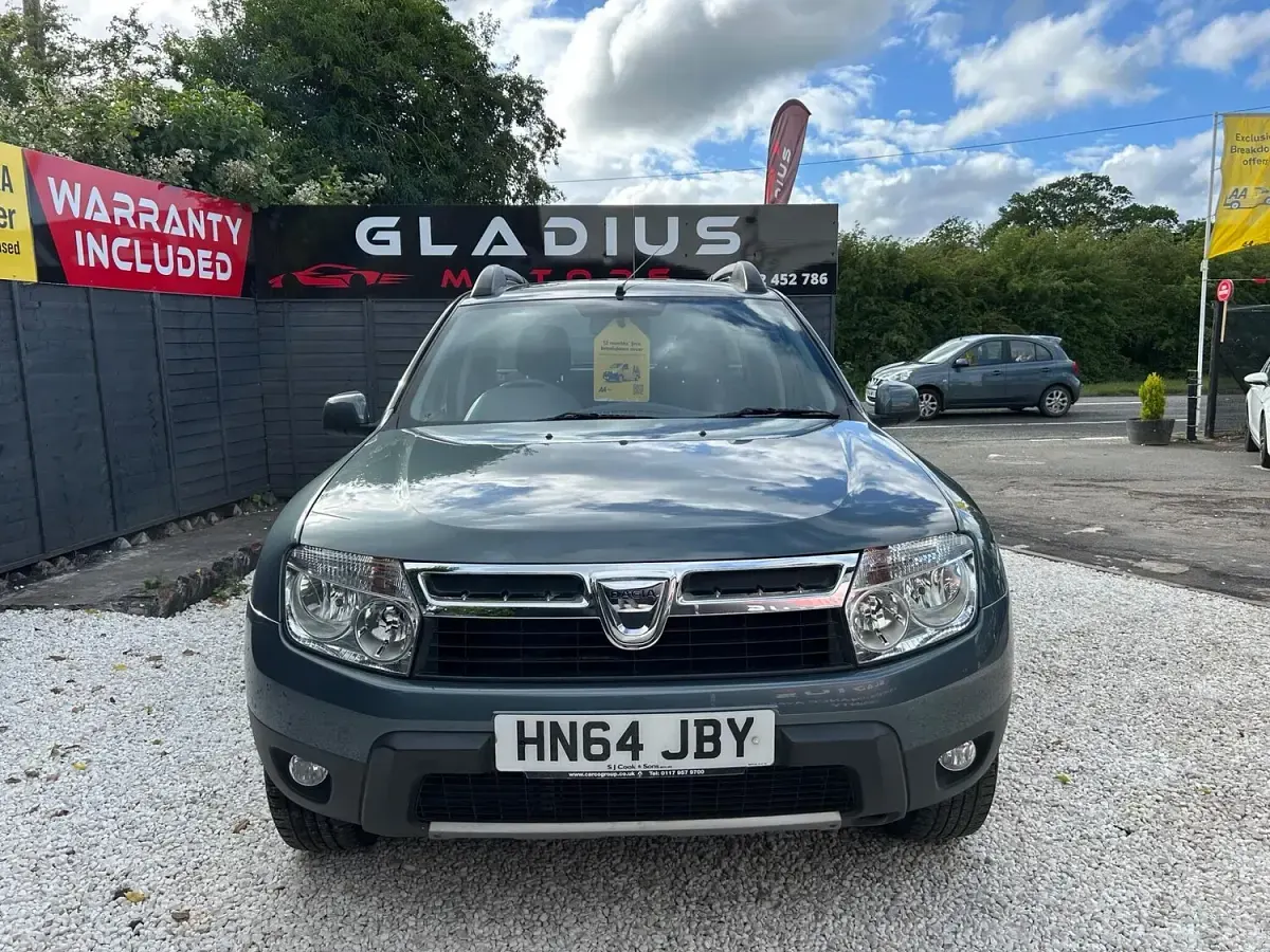 Used Dacia Duster Lauréate 110 HP (80 kW) 2014 Grey SUV
