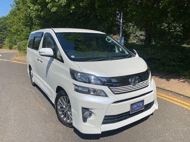 Pearl white Used 2014 Toyota Alphard Edition MPV | £19,999 (A bit pricey) - Image 1/3