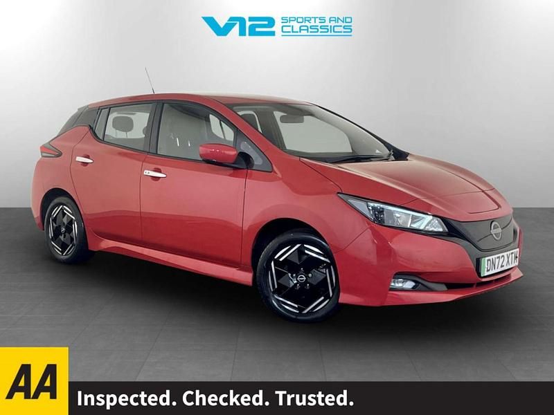 Usado Nissan Leaf Acenta 110 kW (150 HP) 2022 Vermelho Citadino