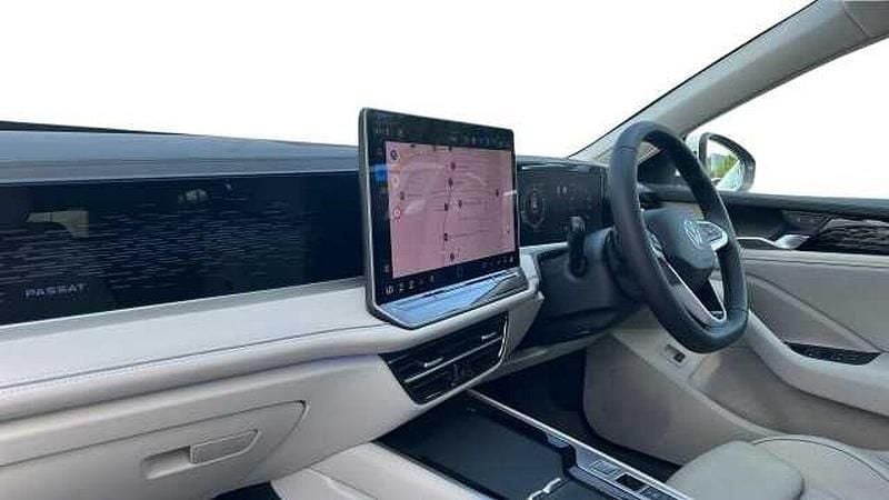 New VW Passat 150 HP (110 kW) 2025 Estate