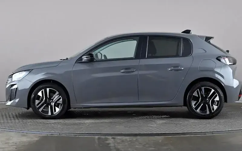 Used Peugeot 208 Allure 101 HP (74 kW) 2024 Grey Hatchback
