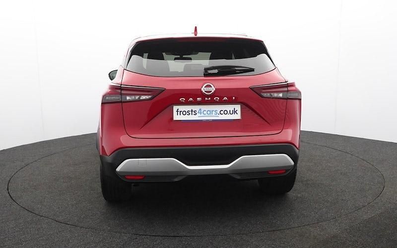Used Nissan Qashqai Tekna 158 HP (116 kW) 2022 Red SUV