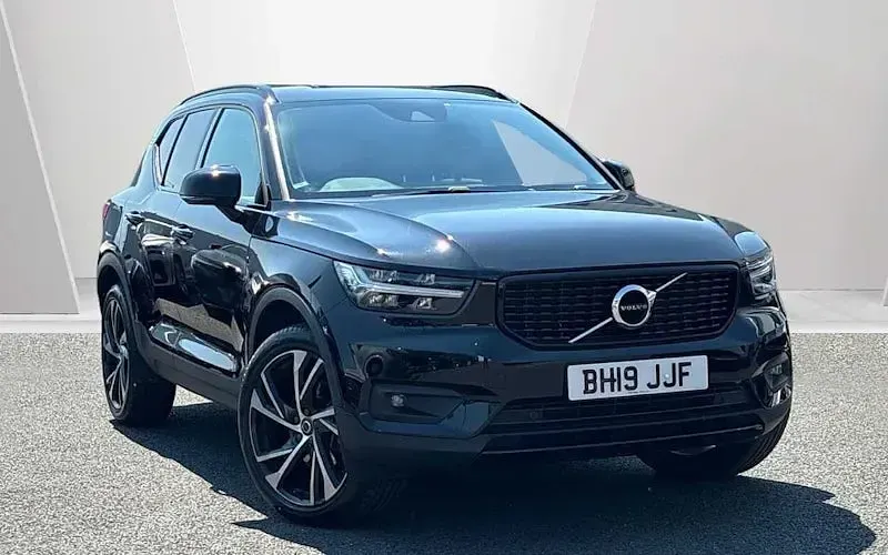 Used Volvo XC40 R-Design 190 HP (139 kW) 2019 SUV
