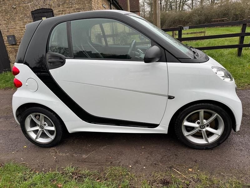 Used Smart ForTwo Coupé Edition #1 2014 White Coupe