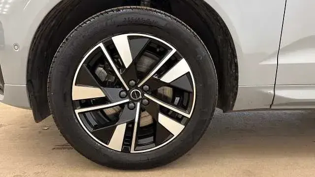Second-hand Volvo XC60 Plus 247 CP (181 kW) 2026 SUV
