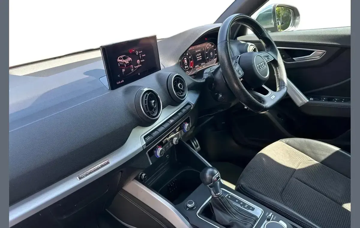 Used Audi SQ2 Design 296 HP (217 kW) 2019 Grey SUV