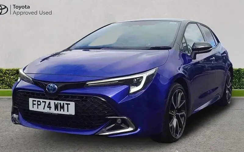 Used Toyota Corolla 140 HP (102 kW) 2026 Hatchback