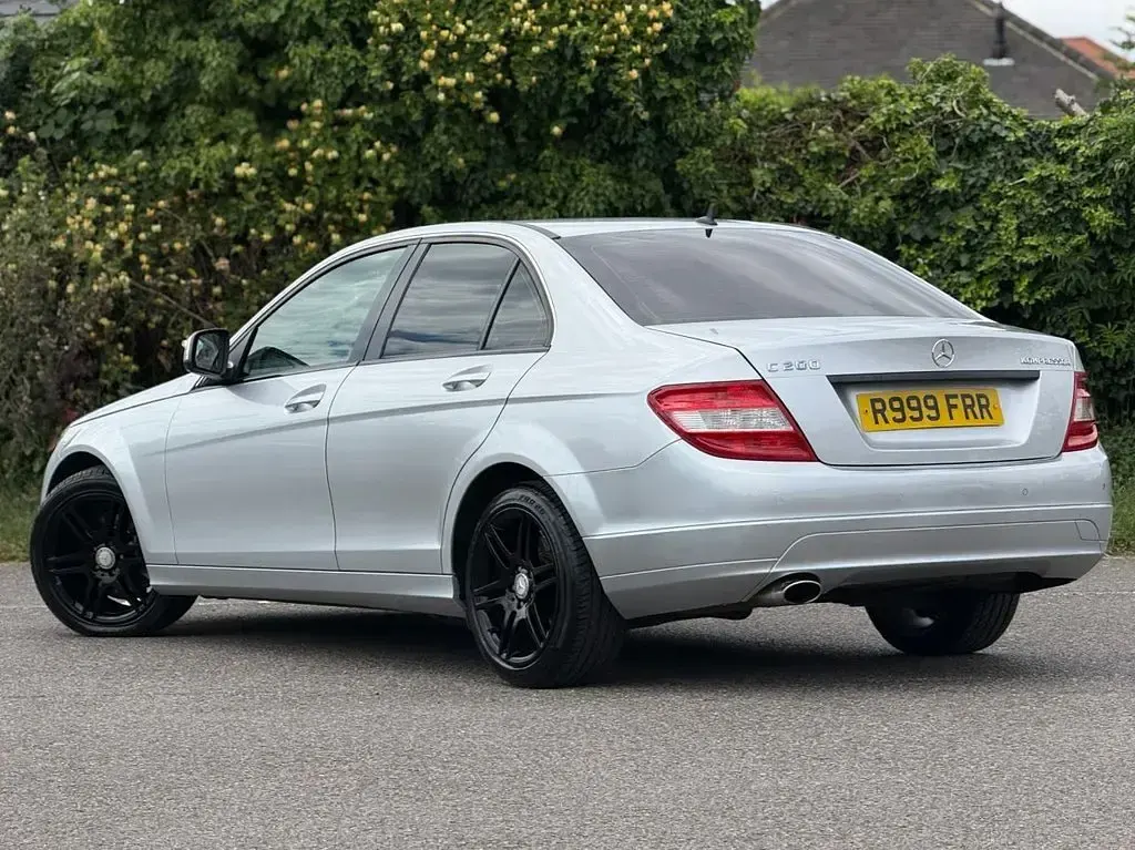 Used Mercedes C200 SE 184 HP (135 kW) 2008 Silver Sedan